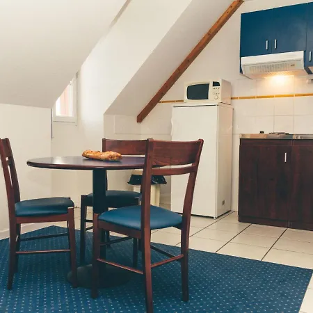 Well-Kept Apartment, Located In Nice Roche-Posay La Roche-Posay