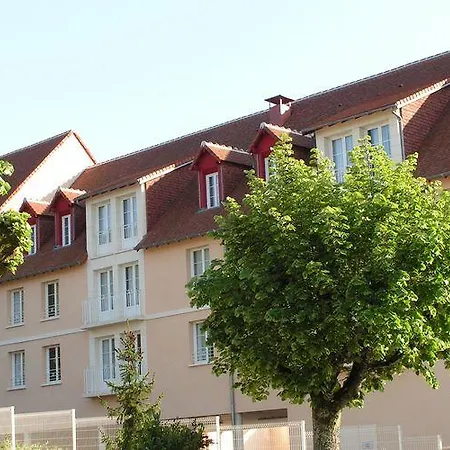 Well-Kept Apartment, Located In Nice Roche-Posay *