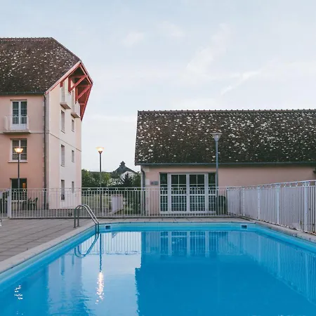 Well-Kept Apartment, Located In Nice Roche-Posay Apartament